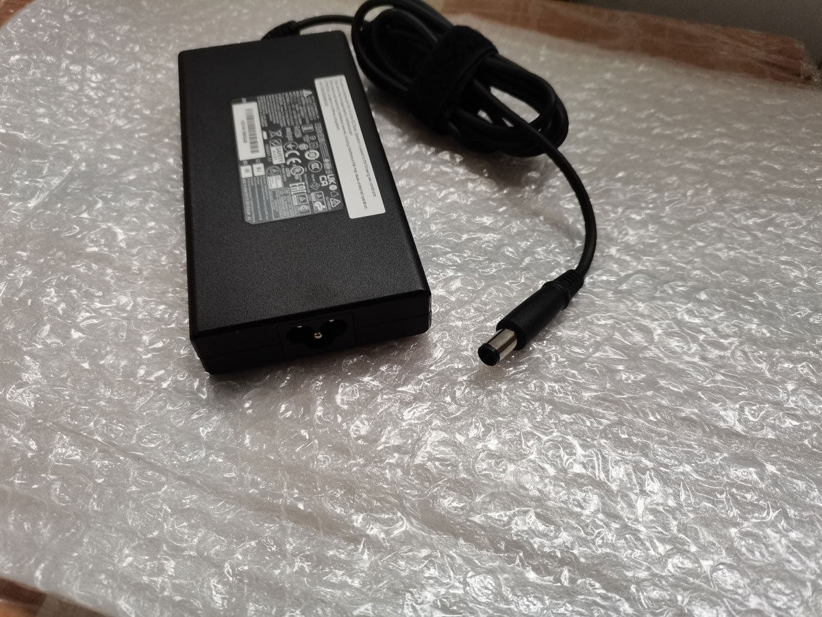 อะแดปเตอร์ AC แท้ รุ่นใหม่ Sli - Pc Gaming Uk บทวิจารณ์และราคา